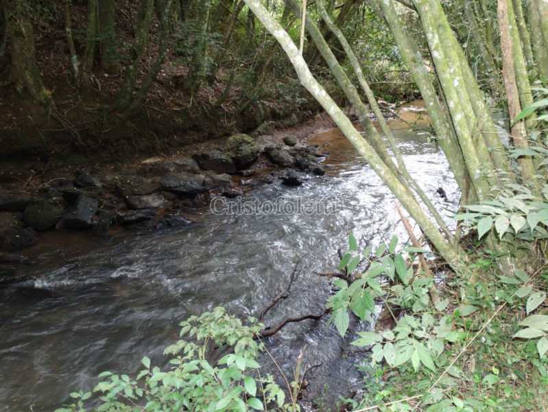 Conheça 14 - riacho na divisa do imóvel - Sítio 72600m² à venda Estrada do Paiol Grande,Ibiúna,SP Sorocabuçu - R$ 3.000.000 - ISVE0105 - 15 14 - riacho na divisa - 15