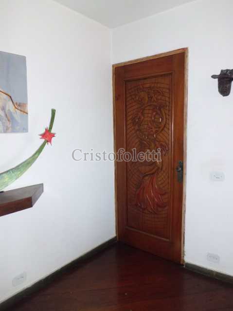 Conheça Porta em madeira entalhada do imóvel - Apartamento duplex com salão e vista privilegiada ao lado do metrô e centro de convenções imigrantes - ISLO0056 - 4 Porta em madeira entalhada - 4