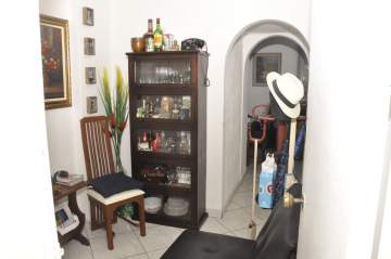 Ótima localização - Apartamento de 80 m², constituído por dois quartos com armários, sendo um suíte. - IPV2112