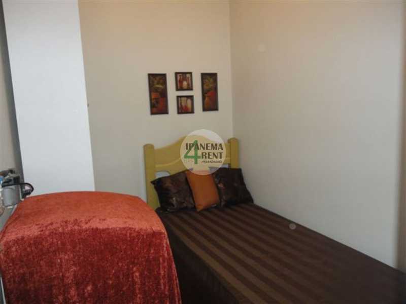 Quarto de emprega - 20