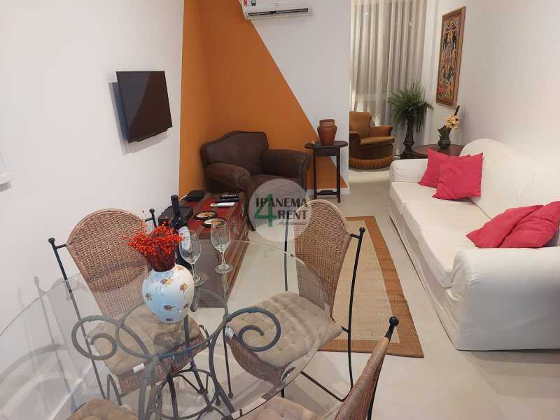 Conheça 03. do imóvel - Sala dois quartos, dois banheiros sendo uma suíte, cozinha com área de serviço integrada, portaria 24 horas, uma vaga de garagem na escritura. - IPV2219 - 1 03. - 1
