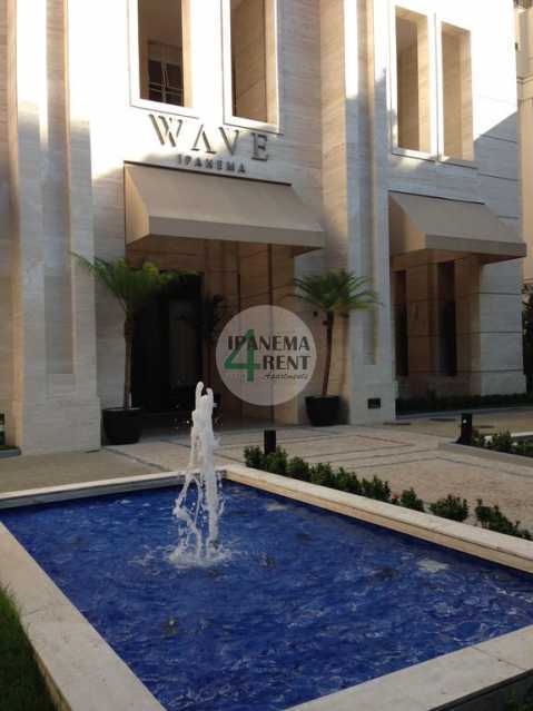 ENTRADA PRINCIPAL - 16