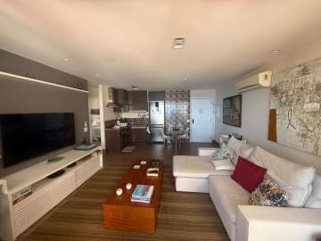 Ótima localização - Viva o privilégio de acordar com o mar de Ipanema aos seus pés. - IPV2240