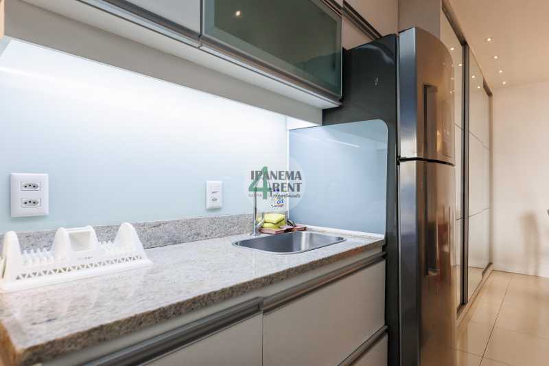 Conheça 13 do imóvel - Ipanema Tower Residencial, melhor localização de Ipanema, apartamento padrão, composto por sala com varanda. - IPF2052 - 10 13 - 10