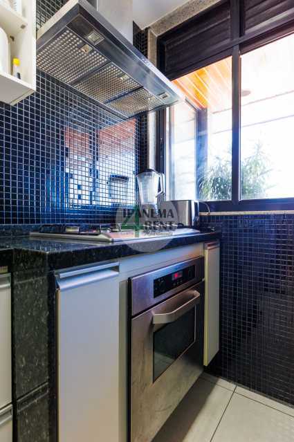 Conheça 22 do imóvel - Cobertura Duplex, três suítes, totalizando três banheiros, uma cozinha, duas salas, sendo as duas com sacada. - IPF3045 - 13 22 - 13