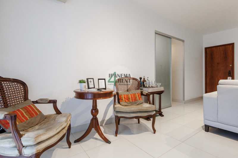 Conheça 17 do imóvel - Ipanema Tower Residencial, melhor localização de Ipanema, apartamento padrão, composto por sala com varanda. - IPF2026 - 12 17 - 12