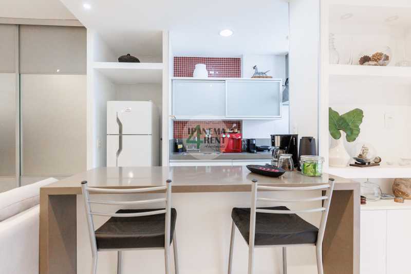 Conheça 19 do imóvel - Ipanema Tower Residencial, melhor localização de Ipanema, apartamento padrão, composto por sala com varanda. - IPF2026 - 14 19 - 14