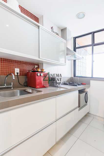 Conheça 22 do imóvel - Ipanema Tower Residencial, melhor localização de Ipanema, apartamento padrão, composto por sala com varanda. - IPF2026 - 17 22 - 17