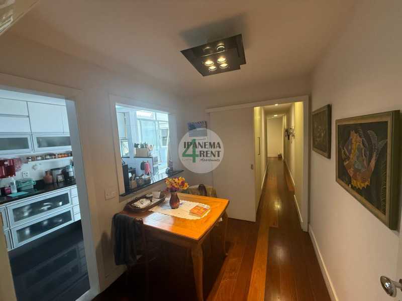 Conheça 09. do imóvel - Apartamento com salão em dois ambientes, 190 m², três quartos sendo uma suíte, três banheiros, duas varandas, copa cozinha e área de serviço. R$ 2.600.000,00 (NEGOCIÁVEIS) - IPV3279 - 14 09. - 14