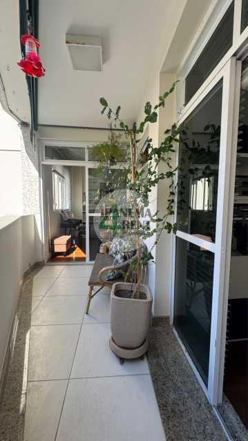 Conheça 20. do imóvel - Apartamento com salão em dois ambientes, 190 m², três quartos sendo uma suíte, três banheiros, duas varandas, copa cozinha e área de serviço. R$ 2.600.000,00 (NEGOCIÁVEIS) - IPV3279 - 22 20. - 22
