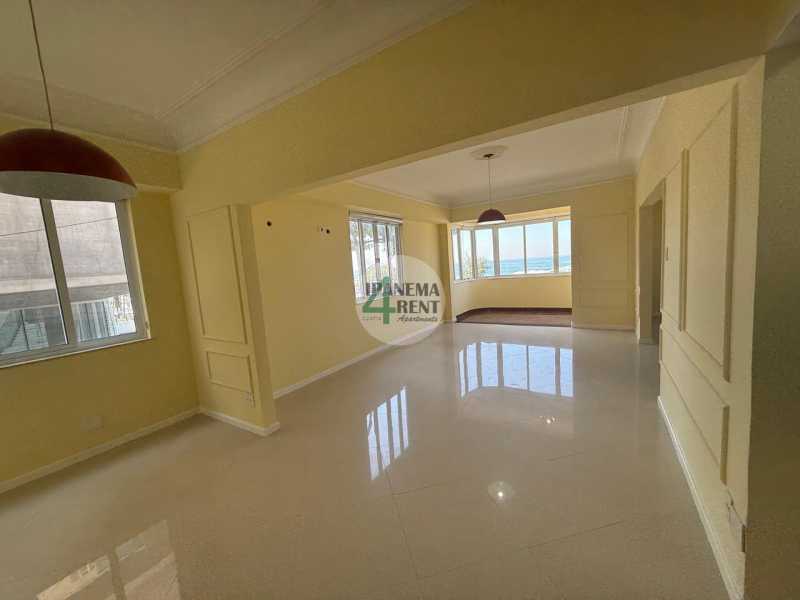 Conheça 05. do imóvel - Excelente apartamento localizado na Avenida Atlântica, esquina com a Rua Djalma Ulrich, em uma das melhores localizações da orla de Copacabana. - IP3059 - 5 05. - 5