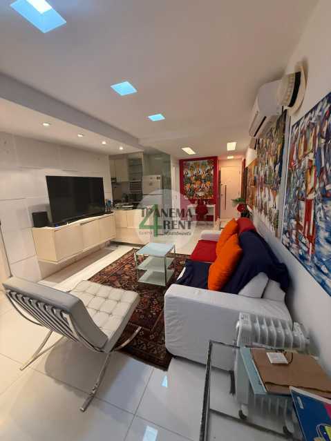 Conheça 03. do imóvel - Excelente apartamento reformado a uma quadra da Praia de Ipanema! - IPV2245 - 3 03. - 3