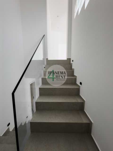 Conheça 17 do imóvel - Excelente cobertura duplex na Barra da Tijuca - Posto 2 - IPV6077 - 17 17 - 17