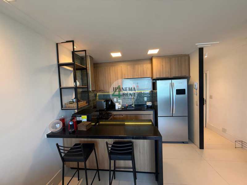 Conheça 04. do imóvel - Excelente Apartamento Frontal Mar Posto 06 - Copacabana - IP2115 - 4 04. - 4