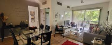 Ótima localização - Apartamento (flat) de 82 m², sala, dois quartos sendo uma suíte, um banheiro social, duas varandas, cozinha americana completa, moderníssimo, reformado! - IPF2082