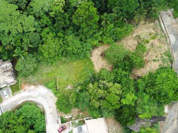 VISTA PARA O MAR - TERRENO EM CONDOMÍNIO PRÓXIMO AO YACTH CLUB DE ILHABELA - ILGL00226