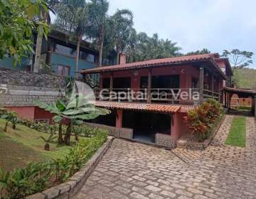 COM EXCLUSIVIDADE - CASA COM 04- DORMITÓRIOS EM ILHABELA - ILCA40108