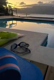 OPORTUNIDADE - CASA EM ILHABELA COM 04 SUITES, PISCINA COM BORDA INFINITA - ILCA40109