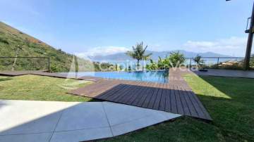 CENTRO HISTÓRICO - Casa em Condomínio no Centro Histórico de Ilhabela - ILCN40037