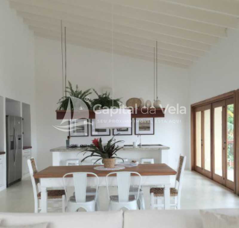 CASA COM VISTA PARA O MAR EM ILHABELA - ILCA30180