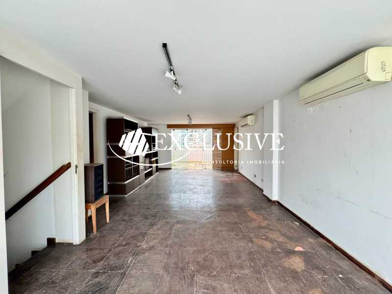 WhatsApp Image 2025-12-04 at 1 - 19