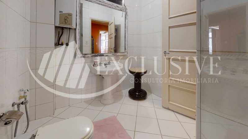 desktop_bathroom01. - 18