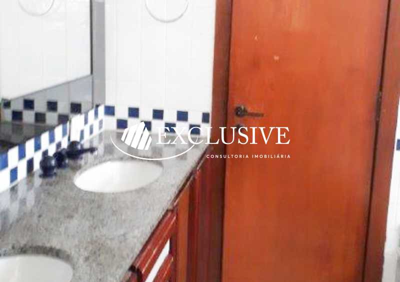 42 - Banheiro suite 1-  porta  - 13