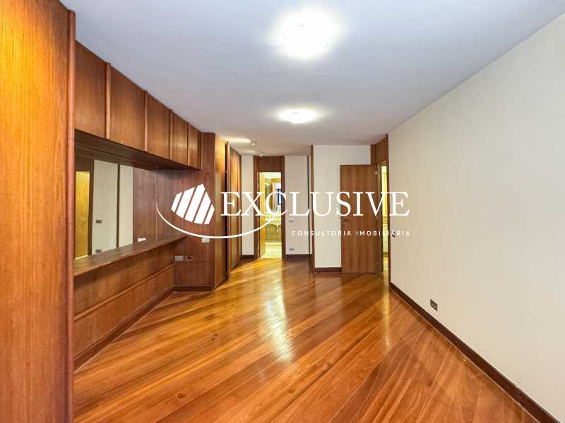 fe79759b-99de-489d-9ee7-d121fb - 18