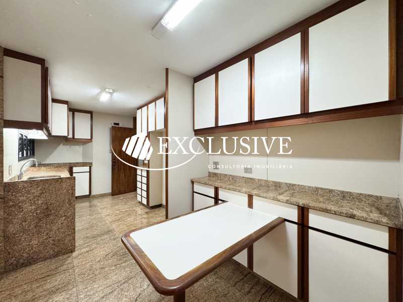 a81d3153-7293-4d88-b800-64c463 - 25