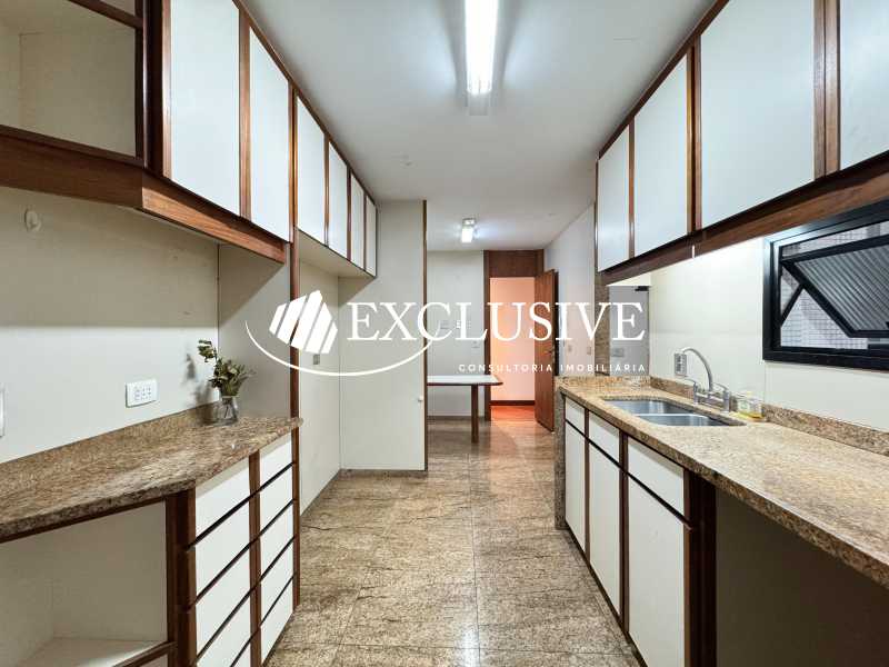 46eed693-c5a5-443e-bad2-b00dec - 27