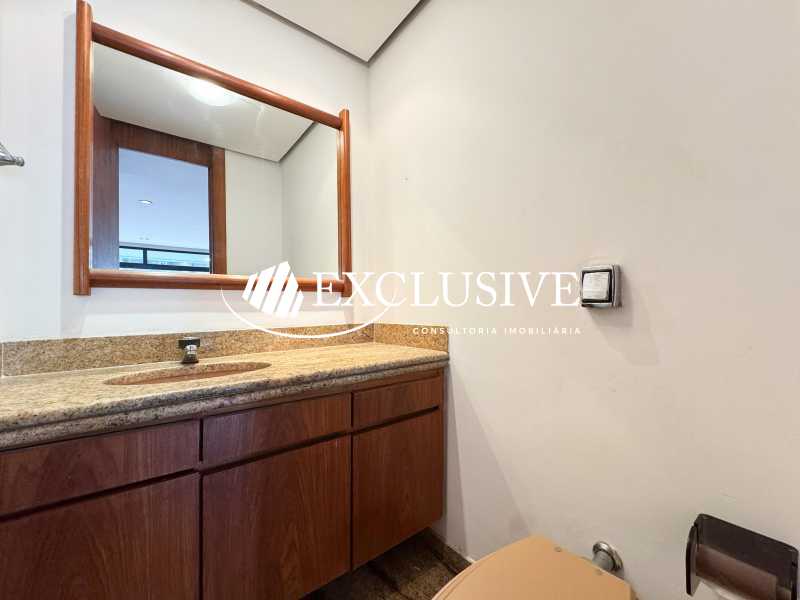 33018569-20c9-4740-b438-2d50c5 - 24