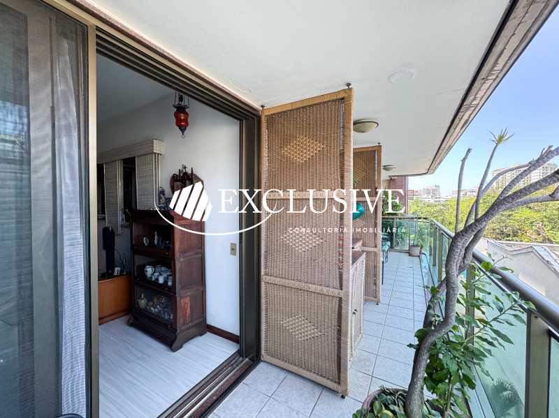 WhatsApp Image 2025-10-22 at 1 - 3