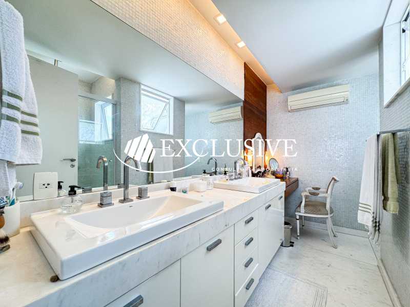 WhatsApp Image 2026-02-05 at 1 - 17