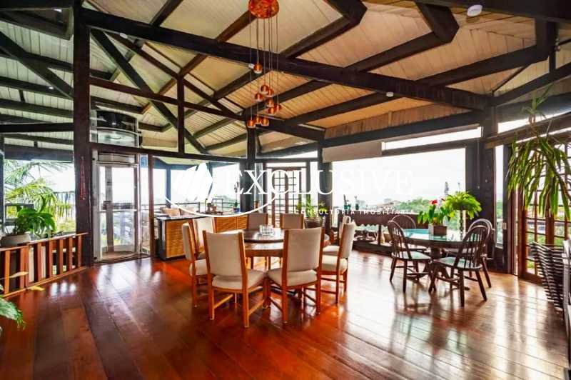 casa-com-4-quartos-venda-697m- - 4