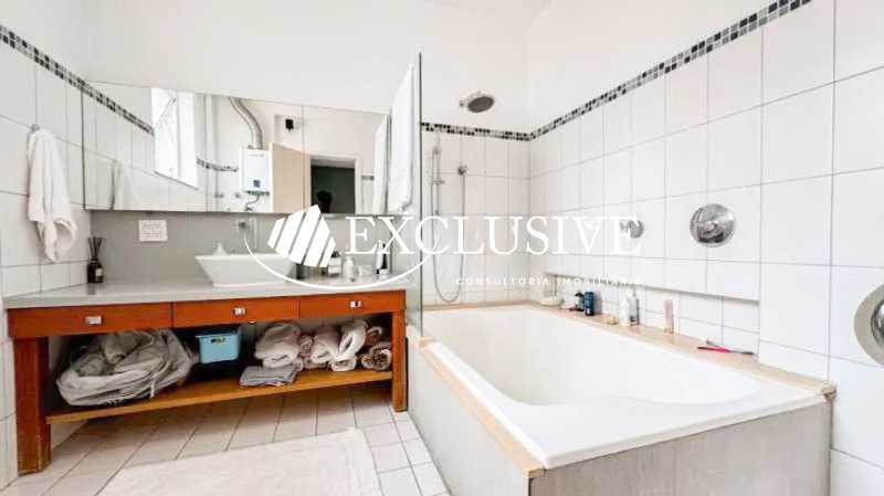 Conheça WhatsApp Image 2024-11-08 at 1 do imóvel - Cobertura à venda Rua Oliveira Rocha, Jardim Botânico, Rio de Janeiro - R$ 2.850.000 - COB0611 - 16 WhatsApp Image 2024-11-08 at 1 - 16