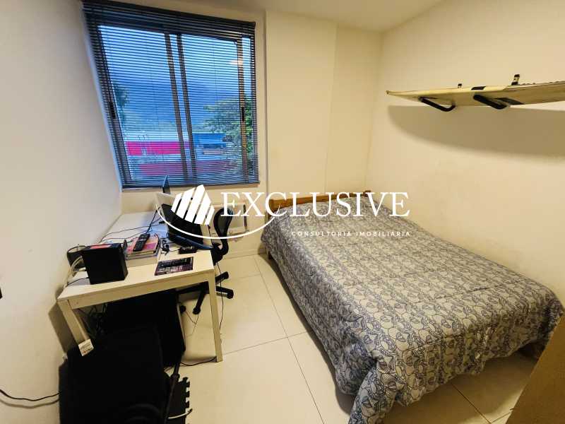 22. Quarto frente mena. - 9