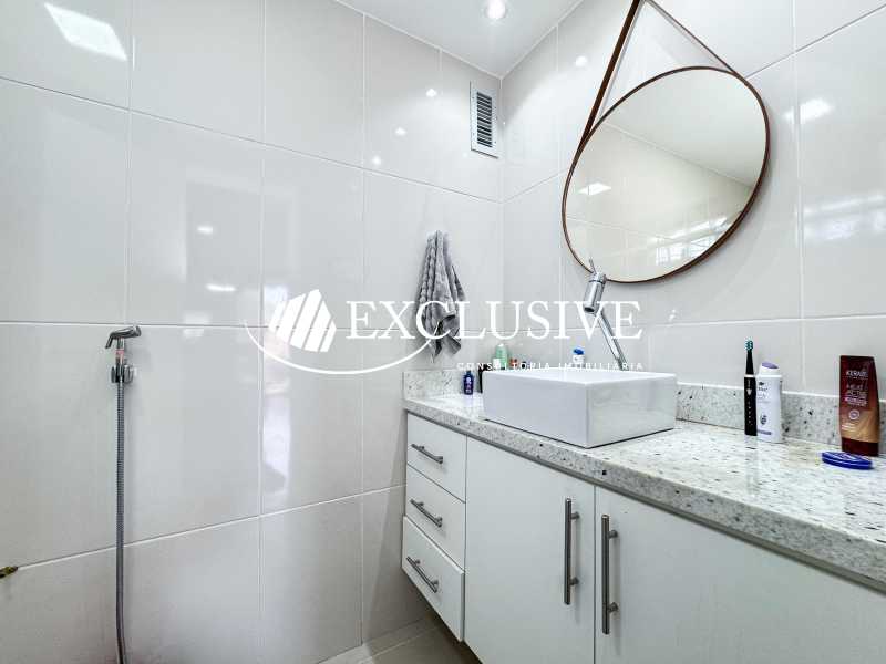 PHOTO-2025-12-10-11-22-15 4 - 21