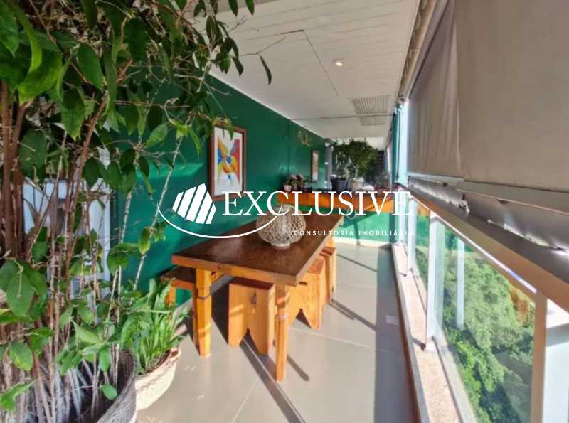 WhatsApp Image 2025-08-28 at 1 - 6