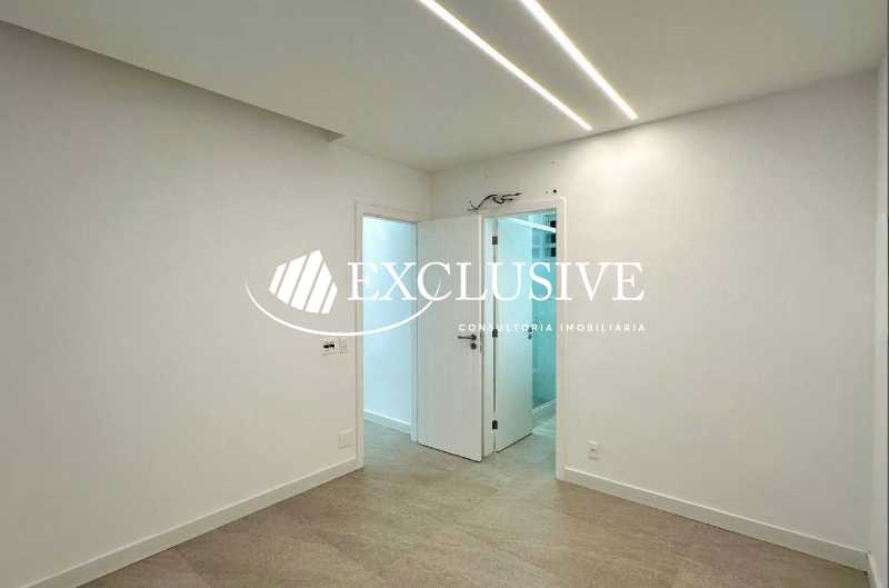 WhatsApp Image 2025-11-10 at 1 - 6