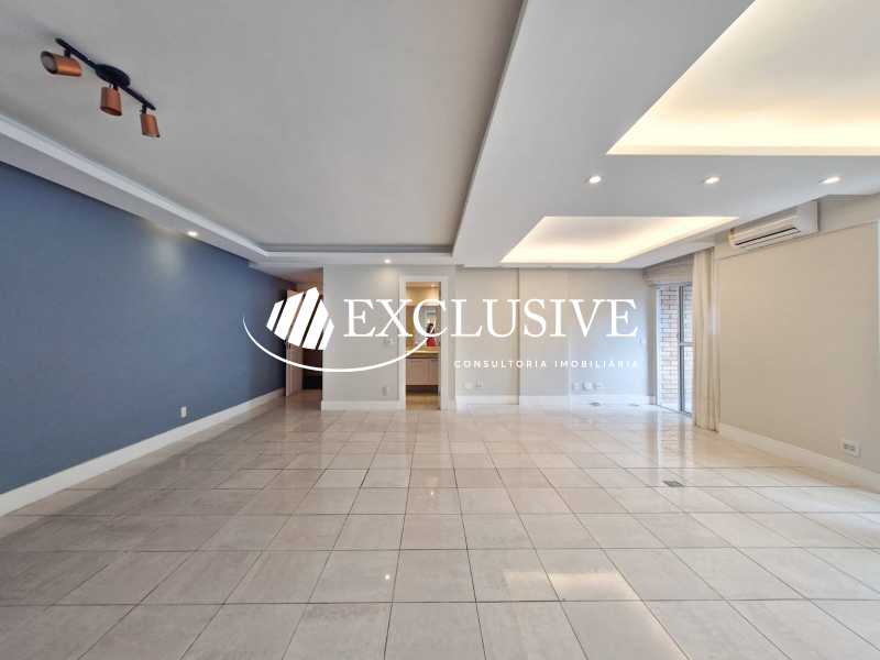 WhatsApp Image 2025-12-05 at 1 - 4