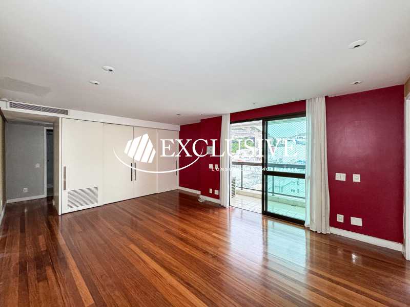 WhatsApp Image 2026-01-08 at 1 - 9