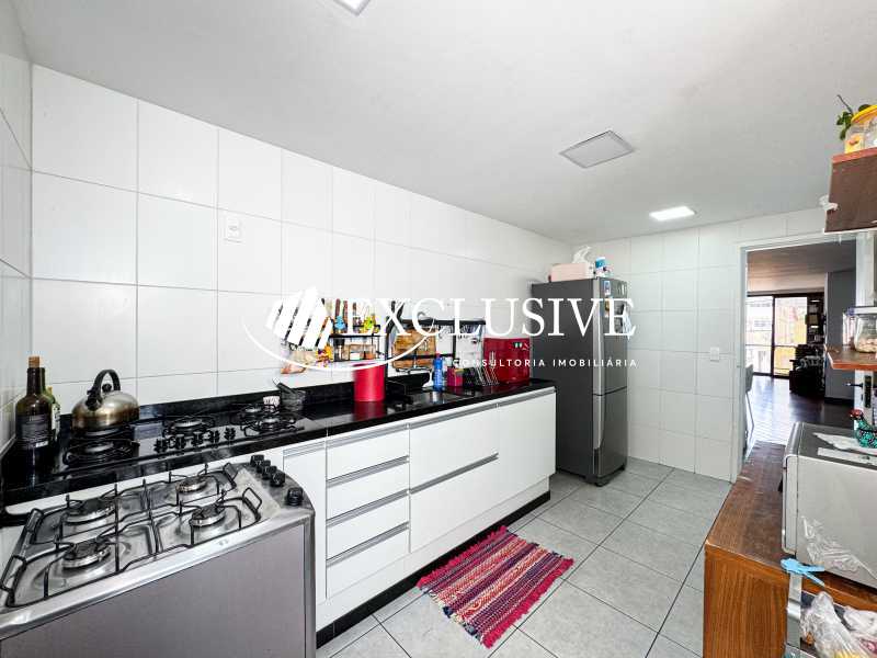 PHOTO-2025-12-10-11-22-16 3 - 24