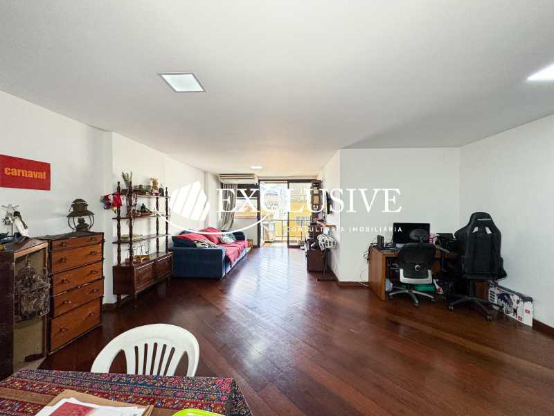 PHOTO-2025-12-10-11-22-17 5 - 6