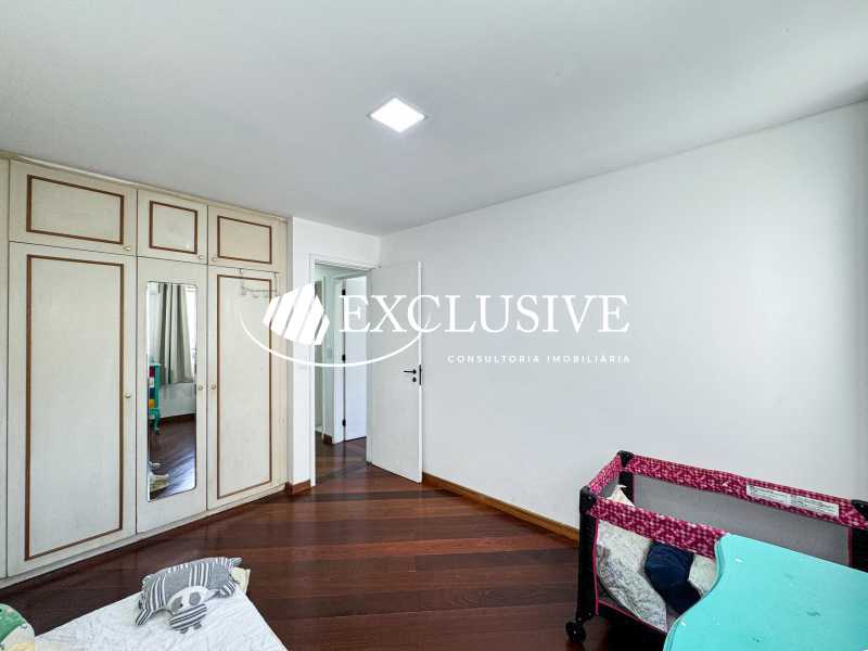 PHOTO-2025-12-10-11-22-18 3 - 16