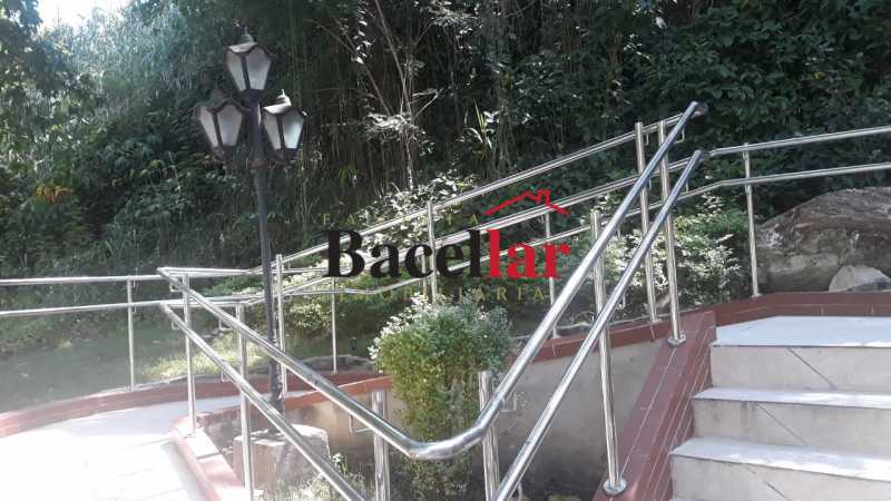 fde100a0-1981-4103-a4f8-6f6276 - 23
