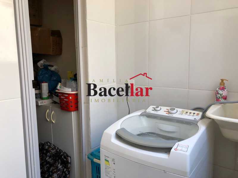 15 ÁREA DE SERVIÇO 1.1. - 15