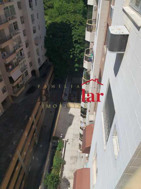 d2d8a5f5-691b-4763-9b68-fd0574 - 24