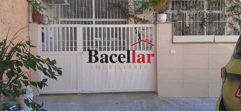 cec504d8-410d-47d8-8bcf-f18992 - 7
