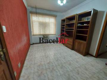 Ótima localização - APTO 3 QUARTOS -ÁREA NOBRE DA TIJUCA - TIAP33018