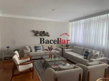 Apartamento à venda Rua Itacuruçá,Rio de Janeiro,RJ - R$ 1.370.000 - TIAP33204